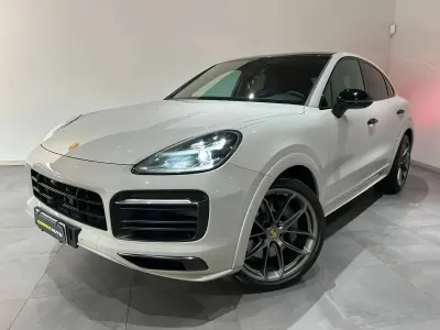 Usata Porsche Cayenne Platinum Edition 441 CV (324 kW) 2023 Grigio SUV