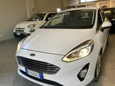 Usata Ford Fiesta Titanium 85 CV (62 kW) 2019 Bianco Utilitaria