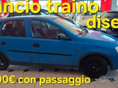 Usata Opel Corsa Comfort 65 CV (47 kW) 2001 Bluazzurro Utilitaria