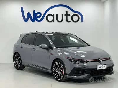 Begagnad VW Golf VIII GTI Clubsport 300 HK (220 kW) 2022 Grå Sedan