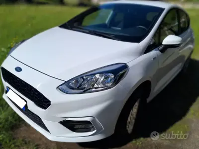 Usata Ford Fiesta 125 CV (91 kW) 2018 Bianco Utilitaria