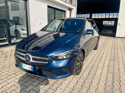 Occasion Mercedes B180 Business 116 ch (85 kW) 2021 Bleue Monospace