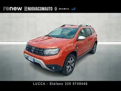 Usata Dacia Duster Prestige 101 CV (74 kW) 2021 Arancione SUV