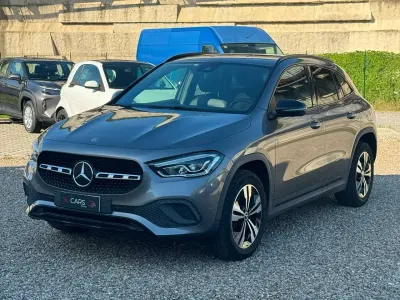 Usata Mercedes GLA200 150 CV (110 kW) 2020 Grigio SUV