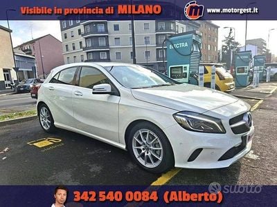 Usata Mercedes A180 122 CV (89 kW) 2017 Bianco Berlina
