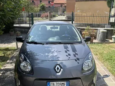 Usata Renault Twingo 76 CV (55 kW) 2010 Bluazzurro Utilitaria