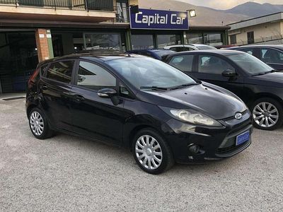 Usata Ford Fiesta 68 CV (50 kW) 2010 Nero Utilitaria