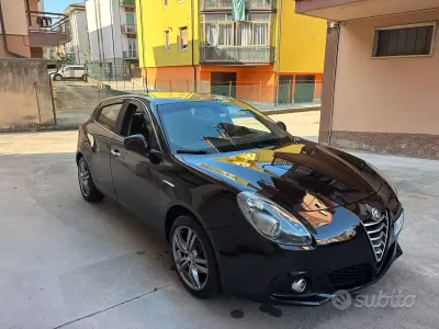 Usata Alfa Romeo Giulietta 120 CV (88 kW) 2015 Nero Utilitaria
