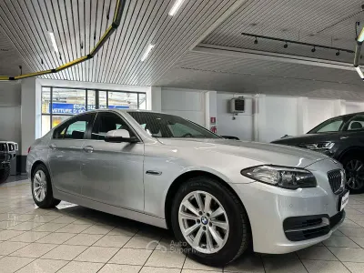 Usata BMW 520 184 CV (135 kW) 2015 Argento Berlina