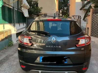 Usata Renault Mégane GrandTour 110 CV (80 kW) 2014 Bluazzurro Station wagon