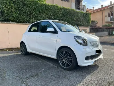 Usata Smart ForFour Brabus 71 CV (52 kW) 2018 Utilitaria