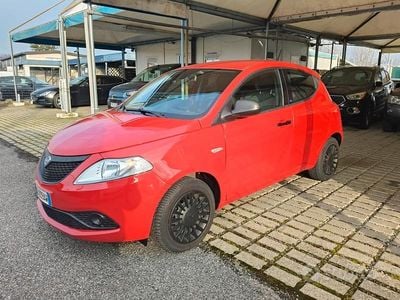 Gebraucht Lancia Ypsilon 69 PS (50 kW) 2020 Rot Kleinwagen