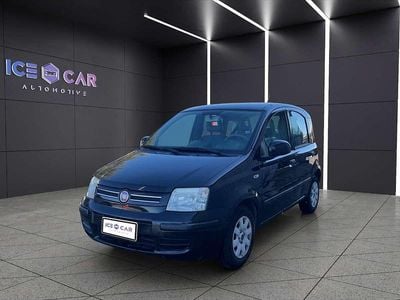 Begagnad Fiat Panda Dynamic 69 HK (50 kW) 2010 Svart Halvkombi