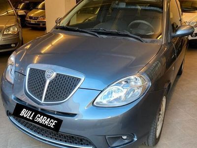 usata Lancia Ypsilon 1.2 benz NEOPATENTATI