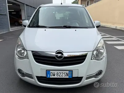 Usata Opel Agila 86 CV (63 kW) 2009 Bianco Utilitaria