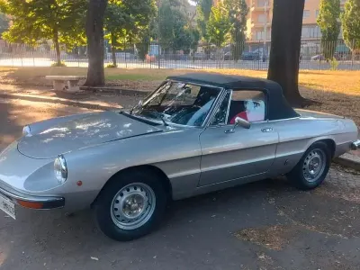 Usata Alfa Romeo Spider 128 CV (94 kW) 1982 Grigio Cabrio