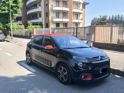 Używany Citroën C3 Shine 100 KM (73 kW) 2017 Czerwony Sedan/Limuzyna