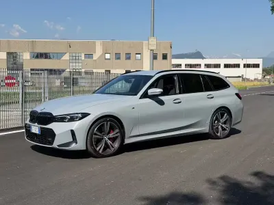 Usata BMW 320e M Sport 190 CV (139 kW) 2024 Argento Station wagon