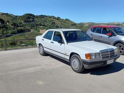 Usata Mercedes 190 122 CV (89 kW) 1986 Berlina