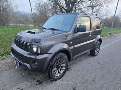 Usata Suzuki Jimny 84 CV (61 kW) 2018 Gray SUV