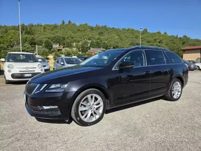 Usata Skoda Octavia G-TEC Executive 110 CV (80 kW) 2018 Nero Station wagon