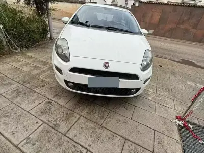 Usata Fiat Punto 77 CV (56 kW) 2016 Bianco Utilitaria