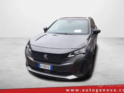 Usata Peugeot 5008 GT 131 CV (96 kW) 2023 Grigio SUV
