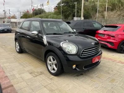 Usata Mini Cooper D Countryman 90 CV (66 kW) 2014 Nero SUV