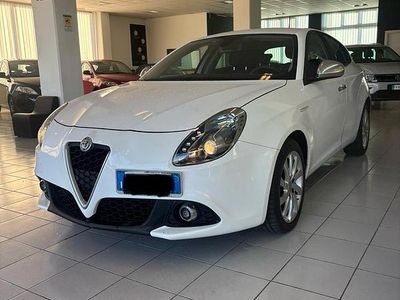 Usata Alfa Romeo Giulietta Super 120 CV (88 kW) 2018 Bianco Utilitaria