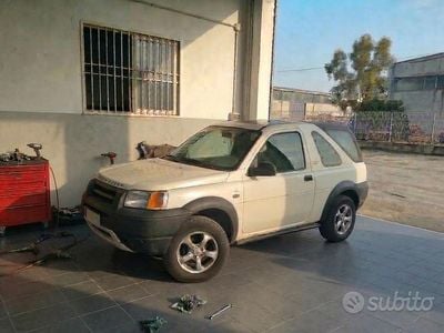 Usata Land Rover Freelander 120 CV (88 kW) 2000 Bianco SUV