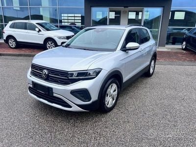 Usata VW T-Cross Life 95 CV (69 kW) 2024 Argento SUV