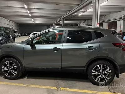Usata Nissan Qashqai N-Connecta 110 CV (80 kW) 2018 Grigio SUV