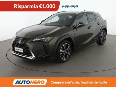 Usata Lexus UX 250h E-FOUR Executive Line 152 CV (111 kW) 2019 Verde SUV