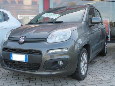 Usata Fiat Panda Lounge 69 CV (50 kW) 2018 Grigio Utilitaria