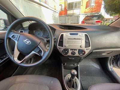 Usata Hyundai i20 Comfort 77 CV (56 kW) 2009 Grigio Utilitaria