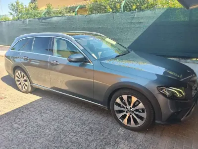 Usata Mercedes E220 All-Terrain 194 CV (142 kW) 2018 Grigio Station wagon