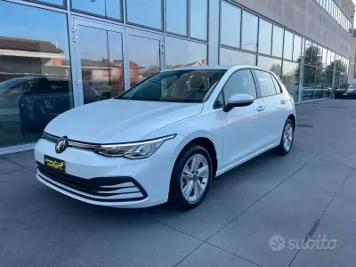 Occasion VW Golf VIII Style 150 ch (110 kW) 2022 Blanc Berline