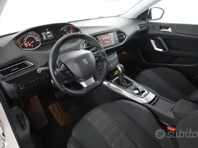 Usata Peugeot 308 Allure 120 CV (88 kW) 2017 Bianco Berlina