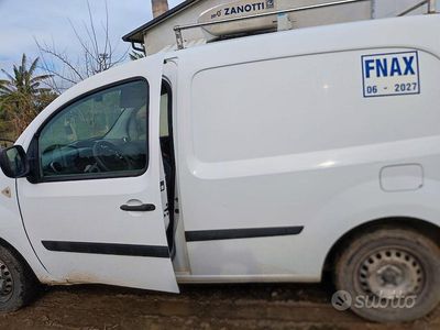 Usata Renault Kangoo 82 CV (60 kW) 2012 Bianco Monovolume