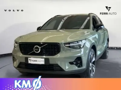 Usata Volvo XC40 Ultra 163 CV (119 kW) 2025 Verde SUV