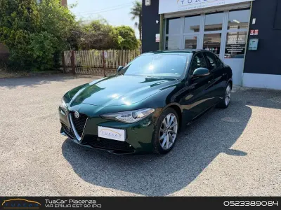Używany Alfa Romeo Giulia Business 160 KM (117 kW) 2021 Zielony Sedan/Limuzyna