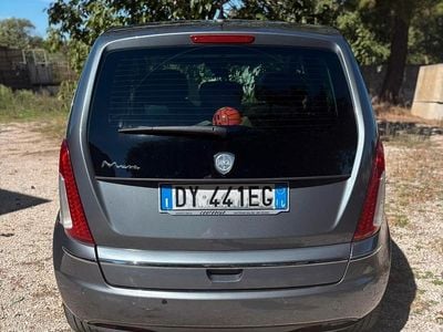 Usata Lancia Musa 2009 Grigio Monovolume