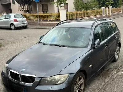 Usata BMW 320 Sport Line 177 CV (130 kW) 2007 Station wagon