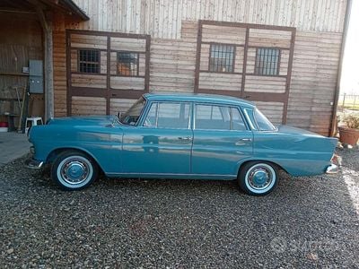Usata Mercedes 200 1960 Blu Berlina