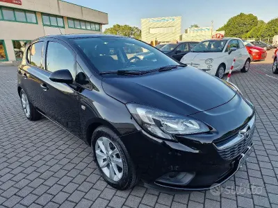 Używany Opel Corsa Cosmo 90 KM (66 kW) 2016 Czarny Hatchback