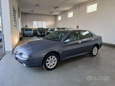 Usata Alfa Romeo 166 Progression 150 CV (110 kW) 2000 Grigio Berlina