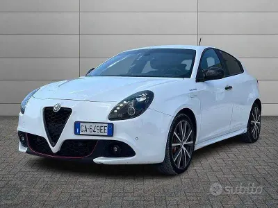 Usata Alfa Romeo Giulietta Veloce 170 CV (125 kW) 2020 Bianco Utilitaria