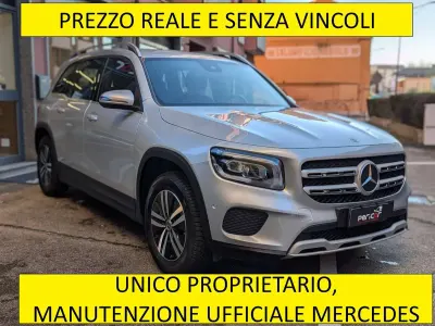 Usata Mercedes GLB200 Business 150 CV (110 kW) 2021 Argento SUV