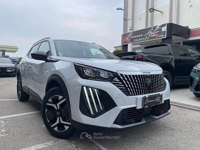 Usata Peugeot 2008 Allure 136 CV (100 kW) 2025 Bianco SUV