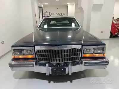 Usata Cadillac Fleetwood 126 CV (92 kW) 1981 Blu Berlina